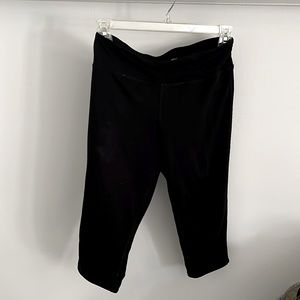 Black Legging Capris